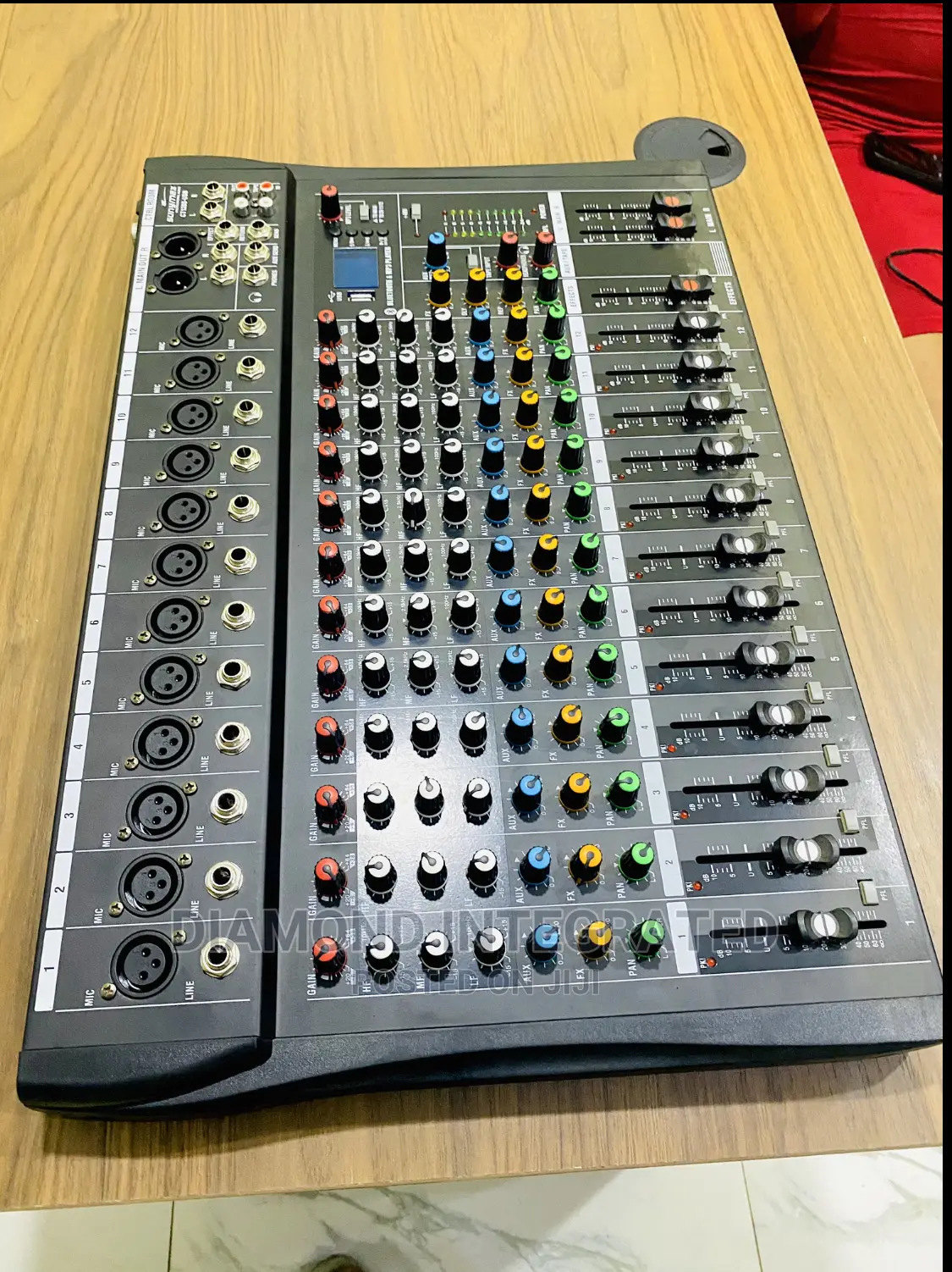12 Channel Console Mixer