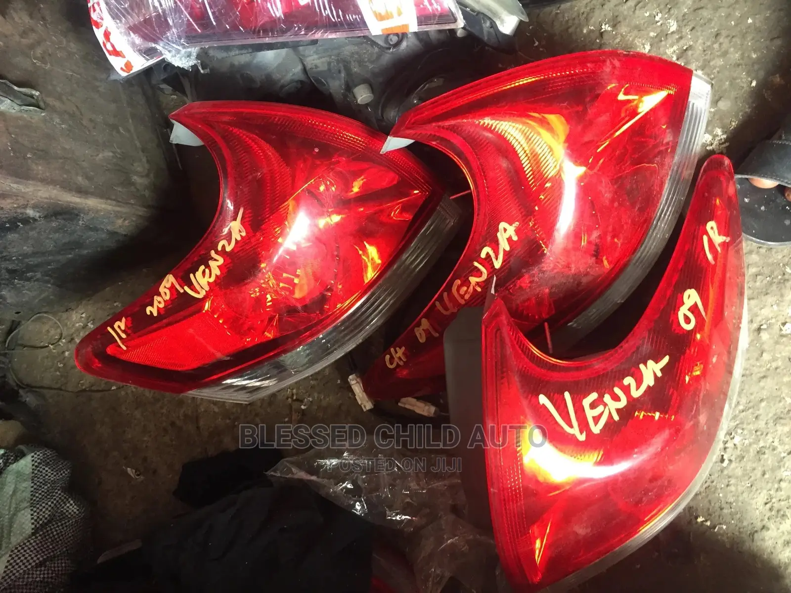 Tail Light Toyota Venza 2009