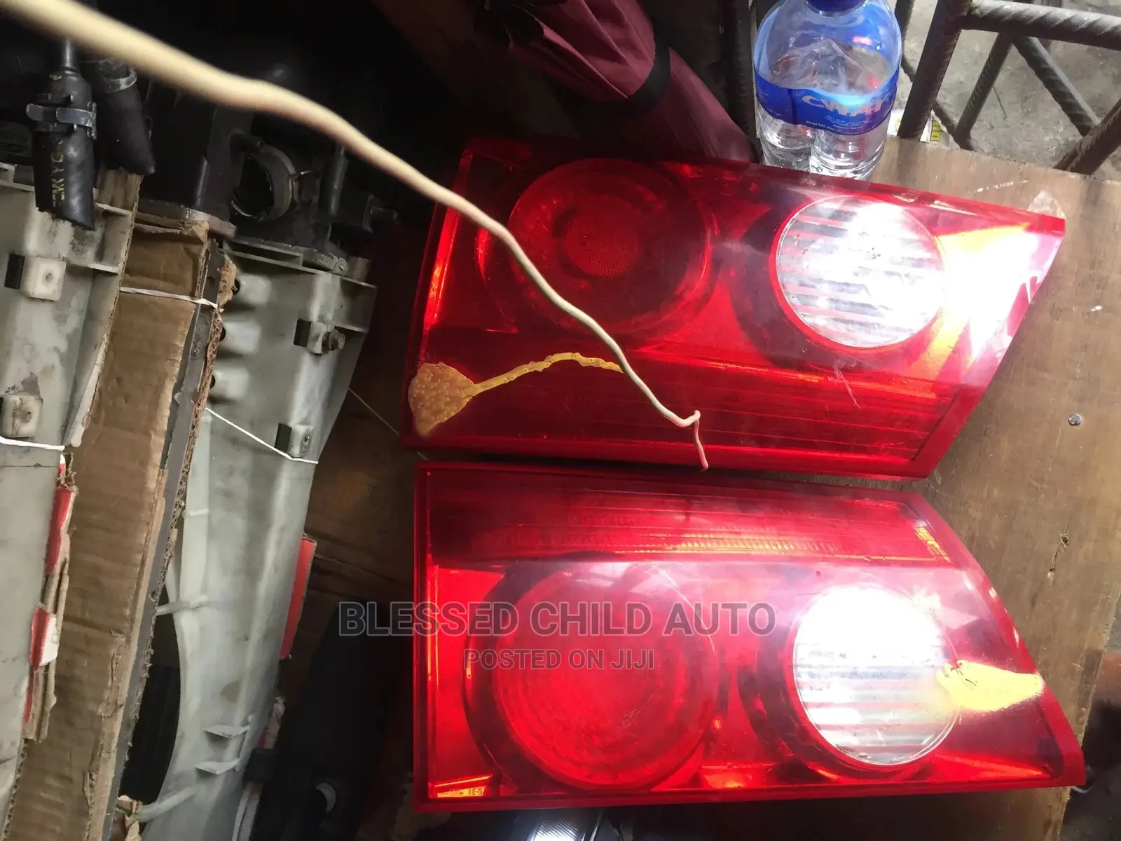 Booth Light Toyota Siena 2007