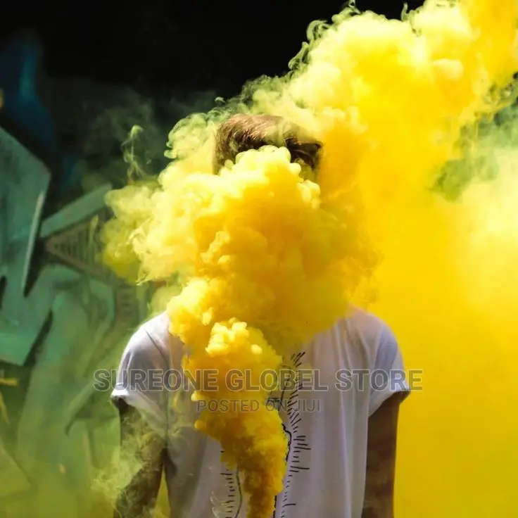 Spray Smoke Effect Show