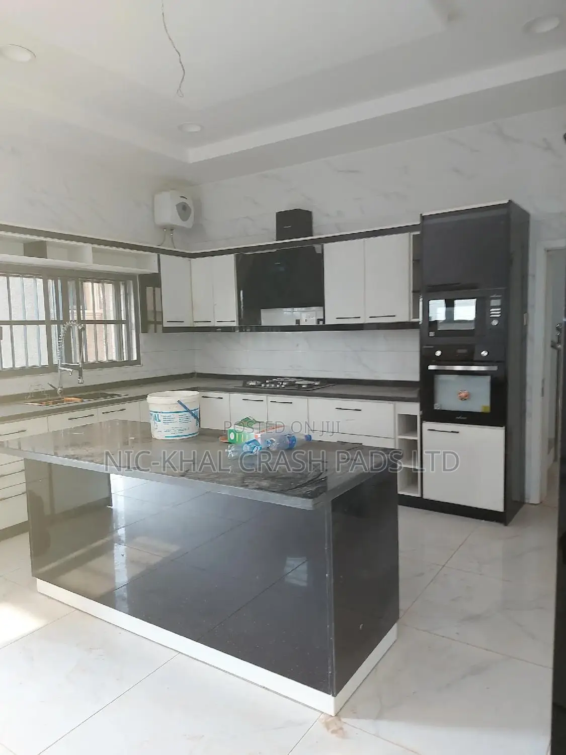 Functional 5bedrm Duplex,Secured Estate in Guzape for Sale