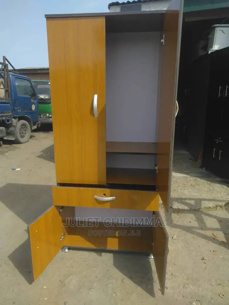 32 Inches Wardrobe
