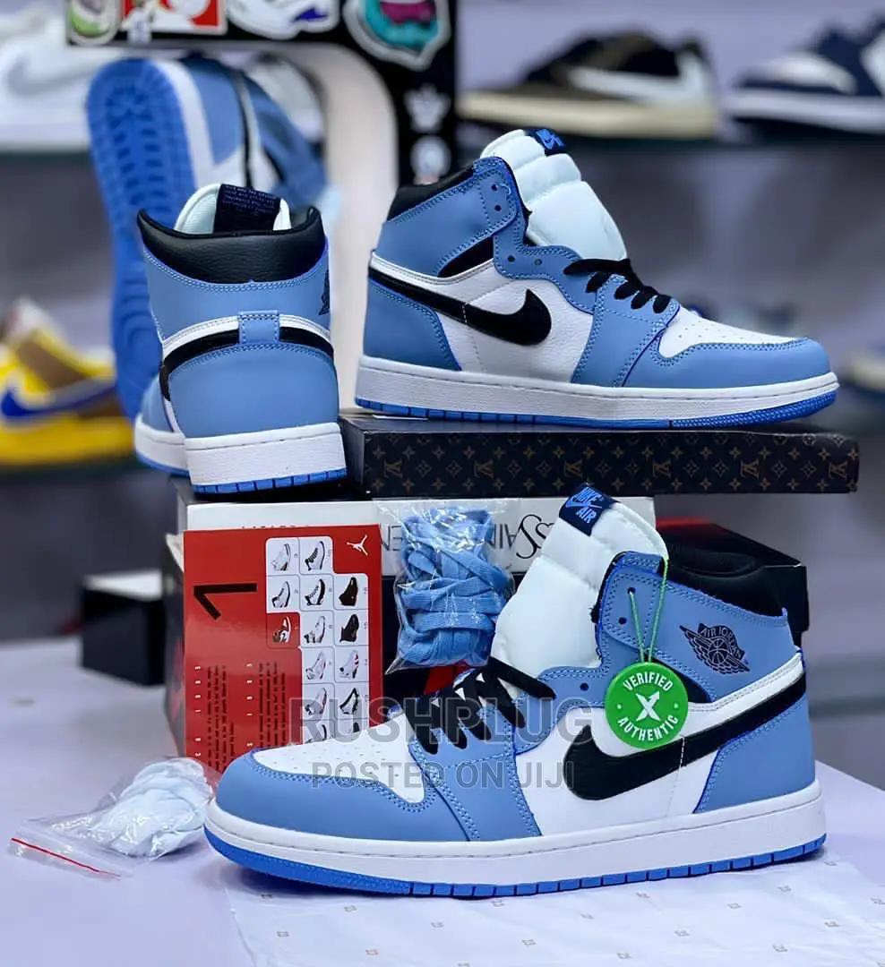 AIR JORDAN 1 Retro High ‘ UNIVERSITY BLUE ‘*