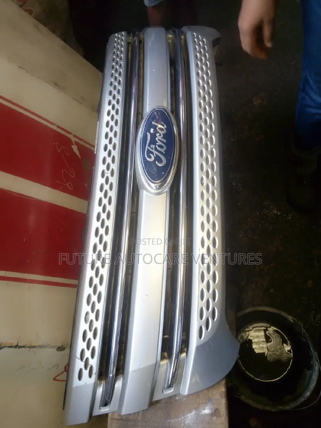 2010-2015 Ford Explorer Front Grill