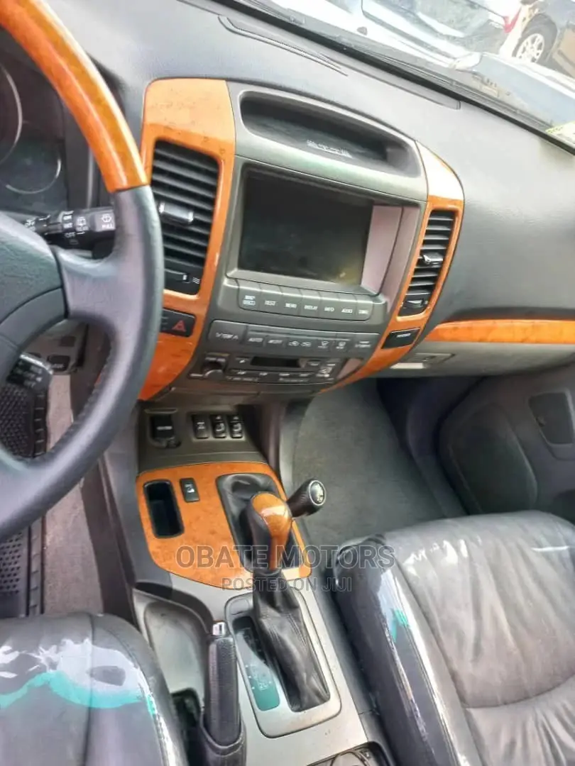 Lexus GX 470 Sport Utility 2006 White