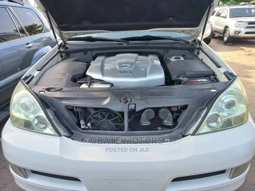 Lexus GX 470 Sport Utility 2006 White