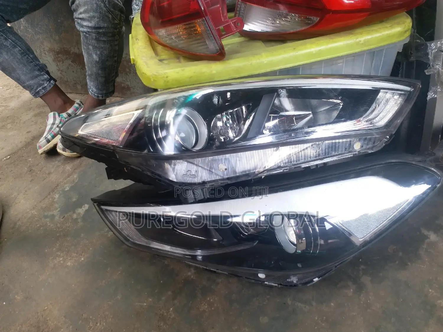 Tucson 2017 Model Headlamp Available