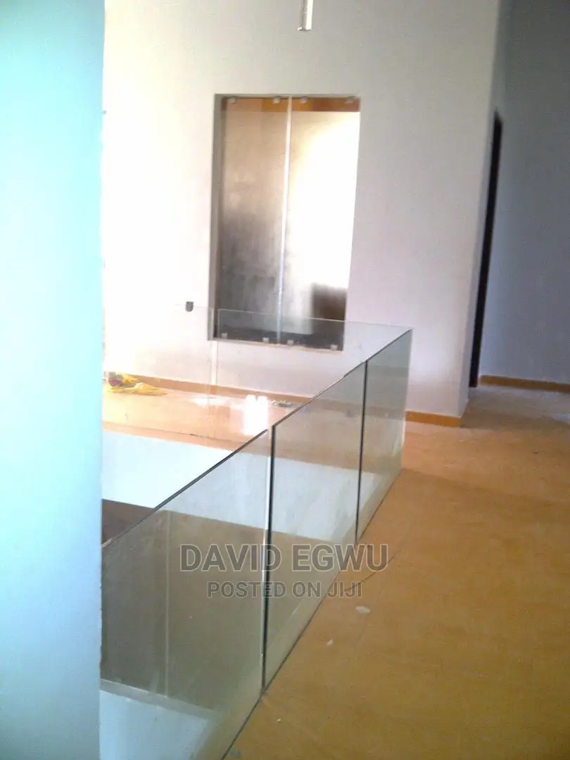 Frameless Glass Stairs
