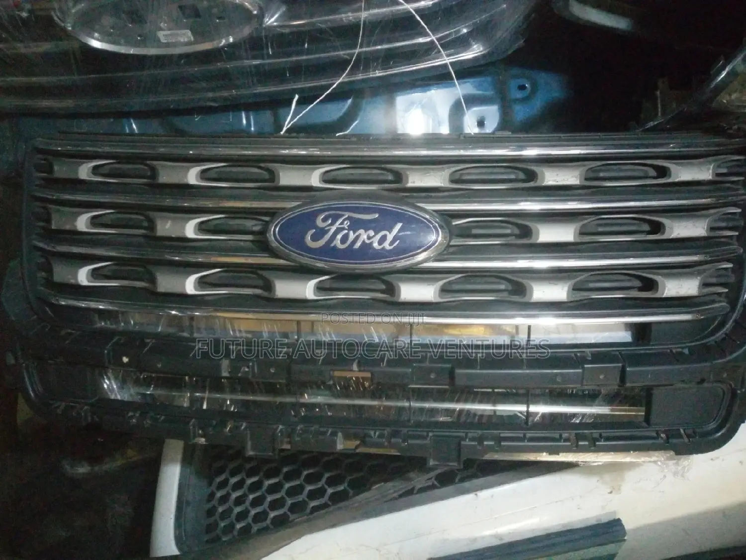 2016-2018 Ford Explorer Front Grill