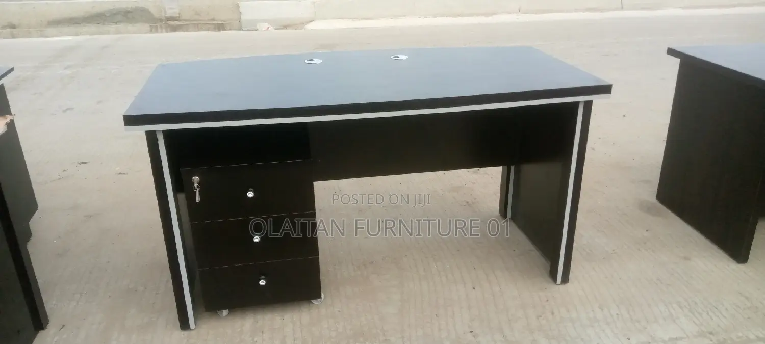 24inches /60inches Office Table