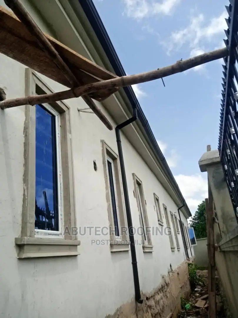Durable and Efficient Gerald Roofing