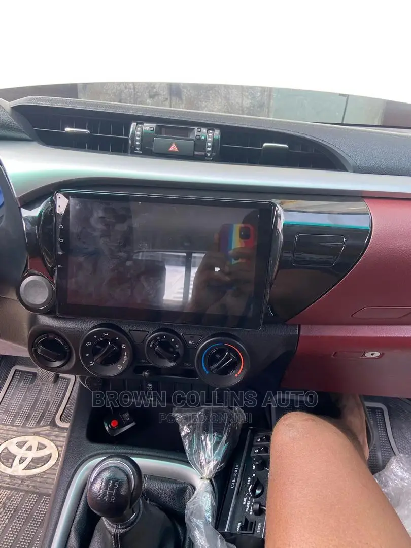 Toyota Hilux 2018 Android System With Maps