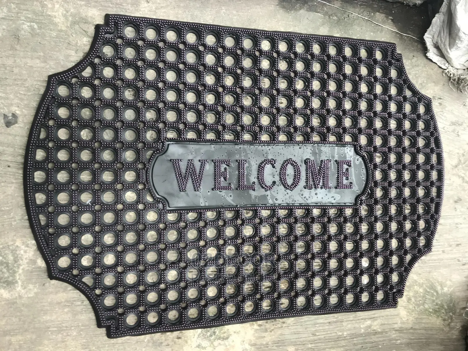 Hollow Rubber Footmats for Indoor/Outdoor Use 2/3