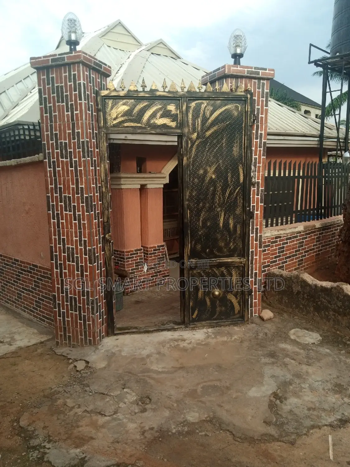 3bdrm Apartment in Ifite Awka for sale