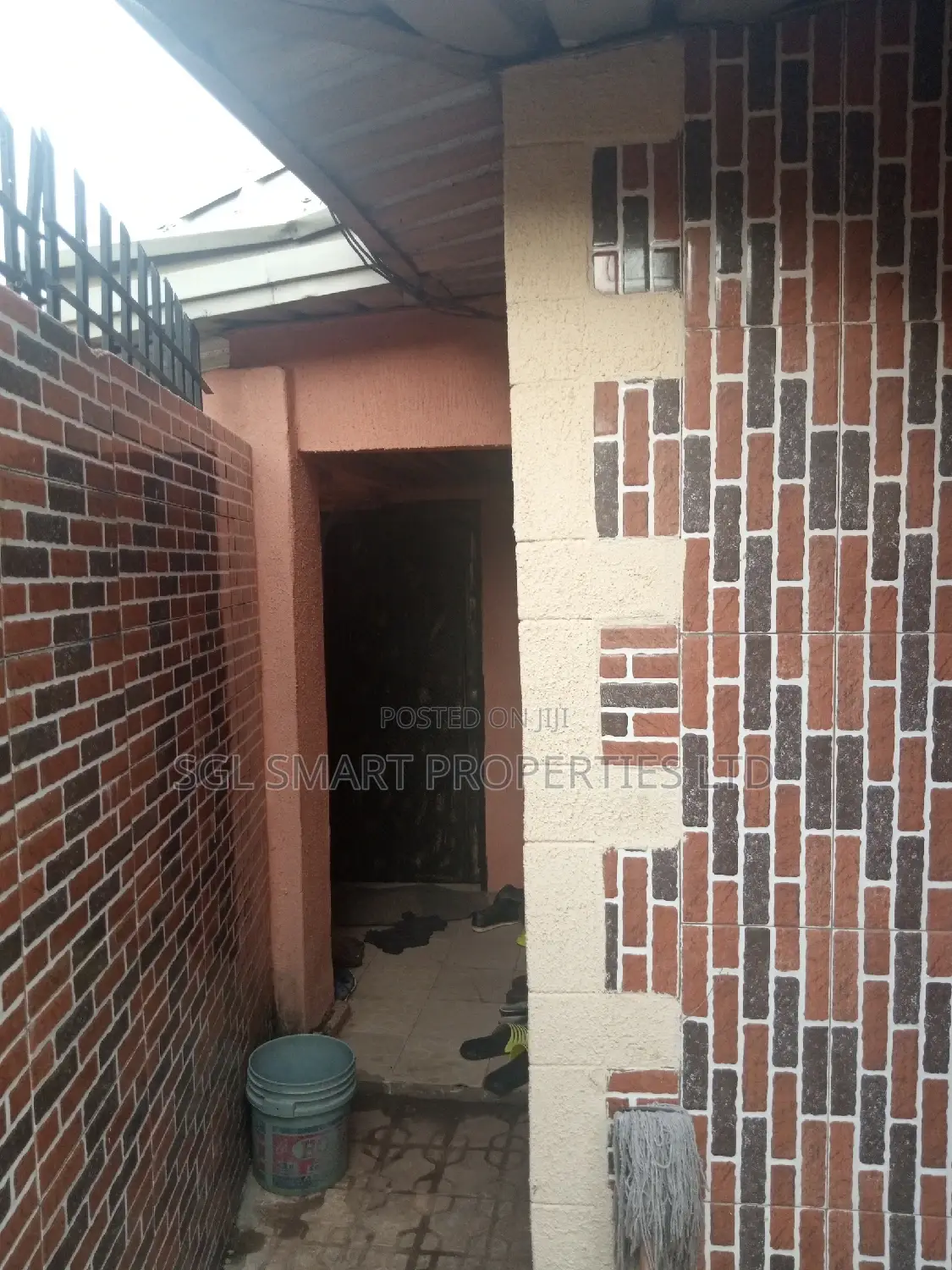 3bdrm Apartment in Ifite Awka for sale