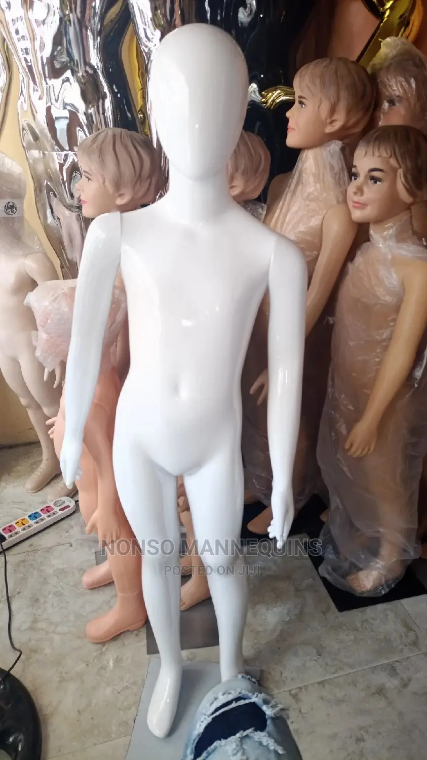 Age 5 To 10 Years Glossy White Unisex Kid Mannequin