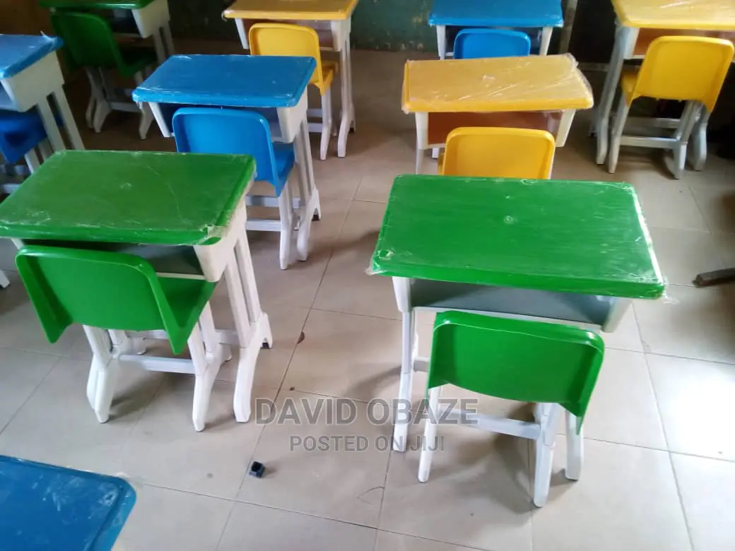 Classroom Desk and Chairs