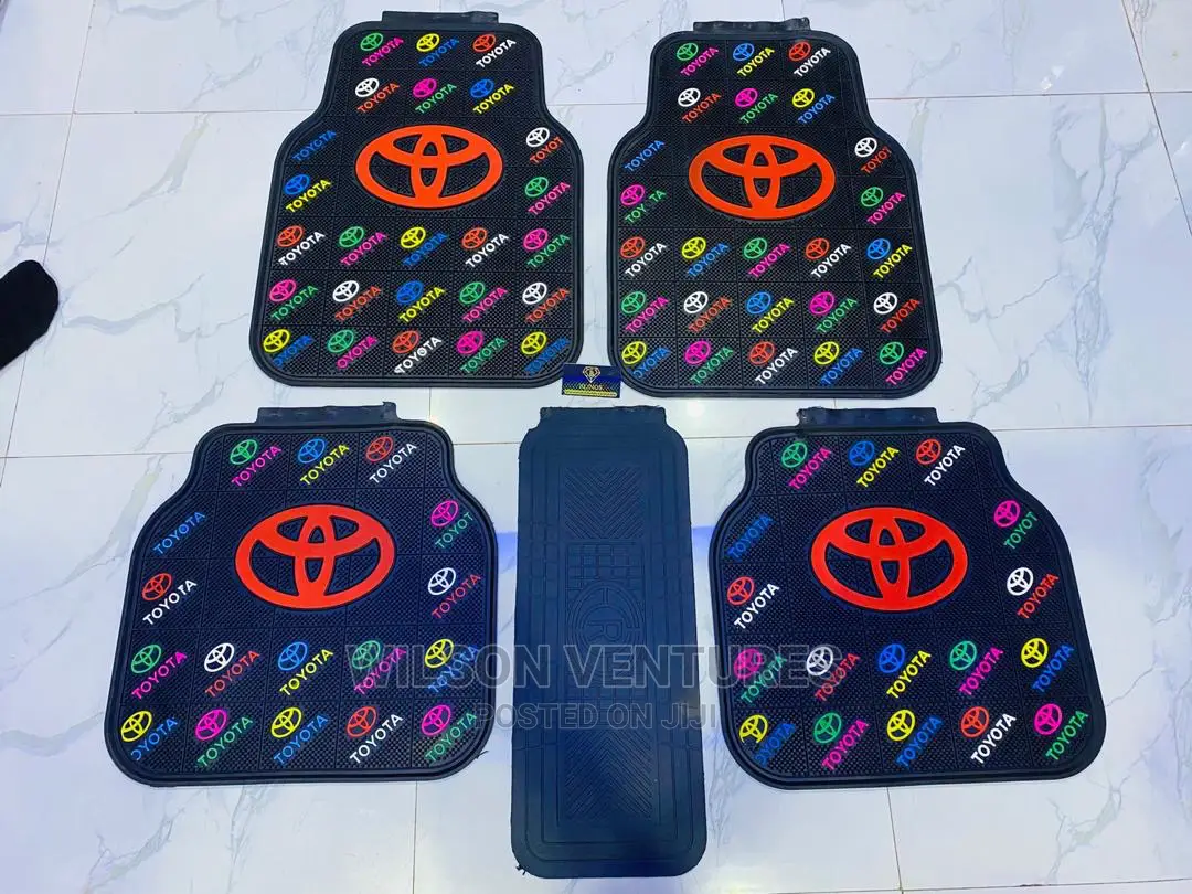 5 Pieces Multi Color Toyota Foot Mat