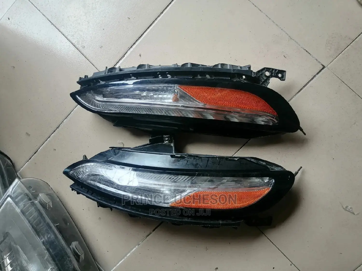 Jeep Cherokee 2017 Headlight