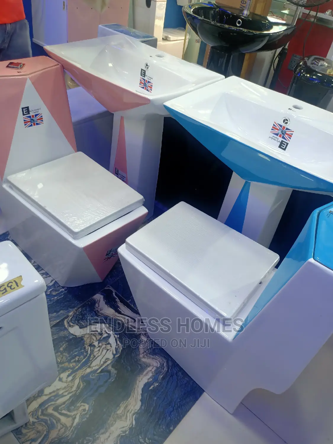 High Quality Executive Square Shape Water Closet