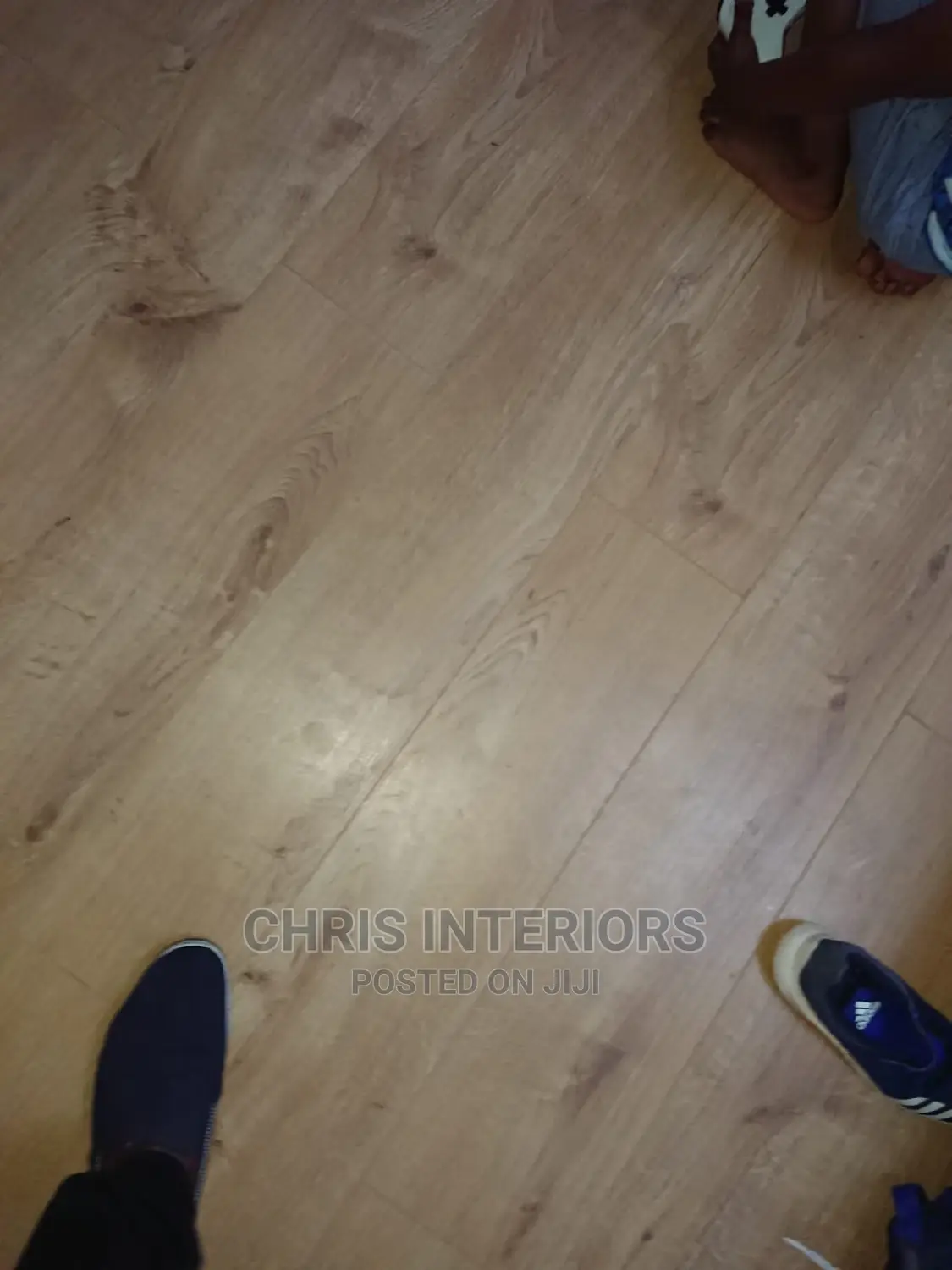 Wooden Laminate Vinyl Tiles