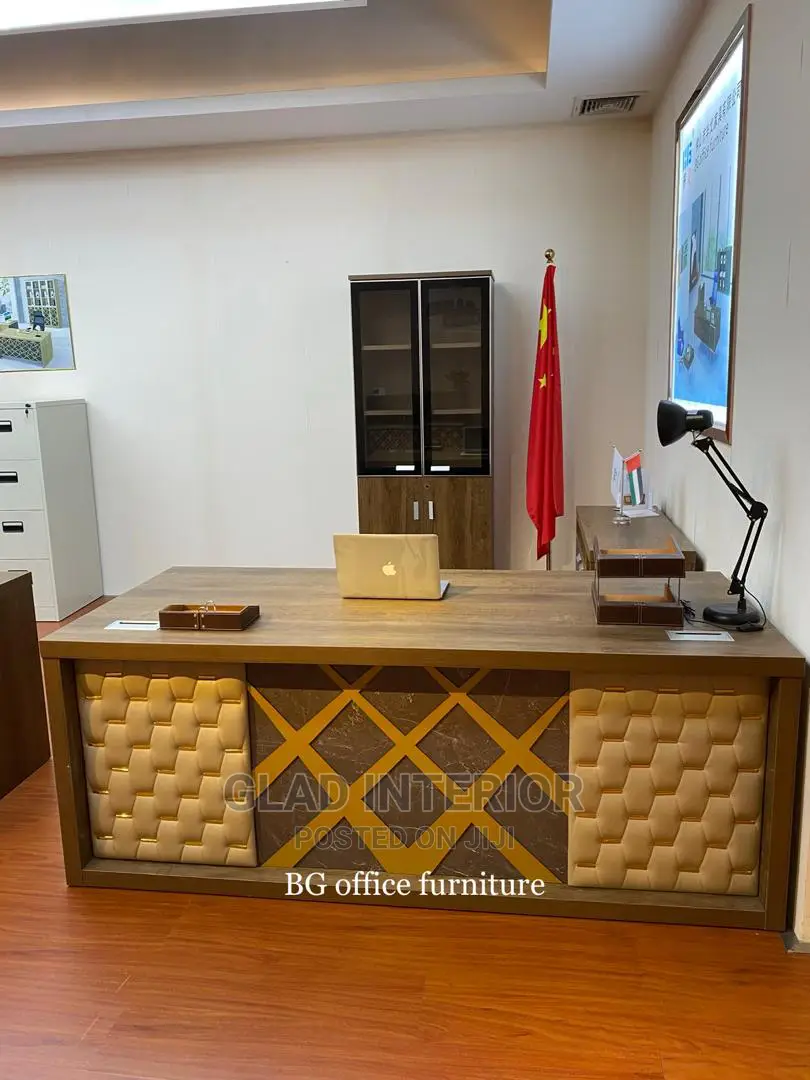 Super Executive Table