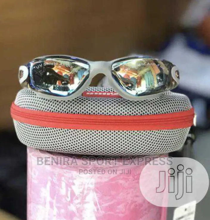New Speedo Swim Goggles