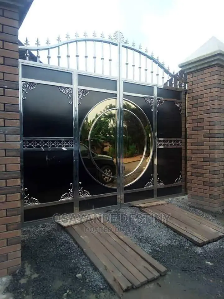 Stainless Handrail and Gate