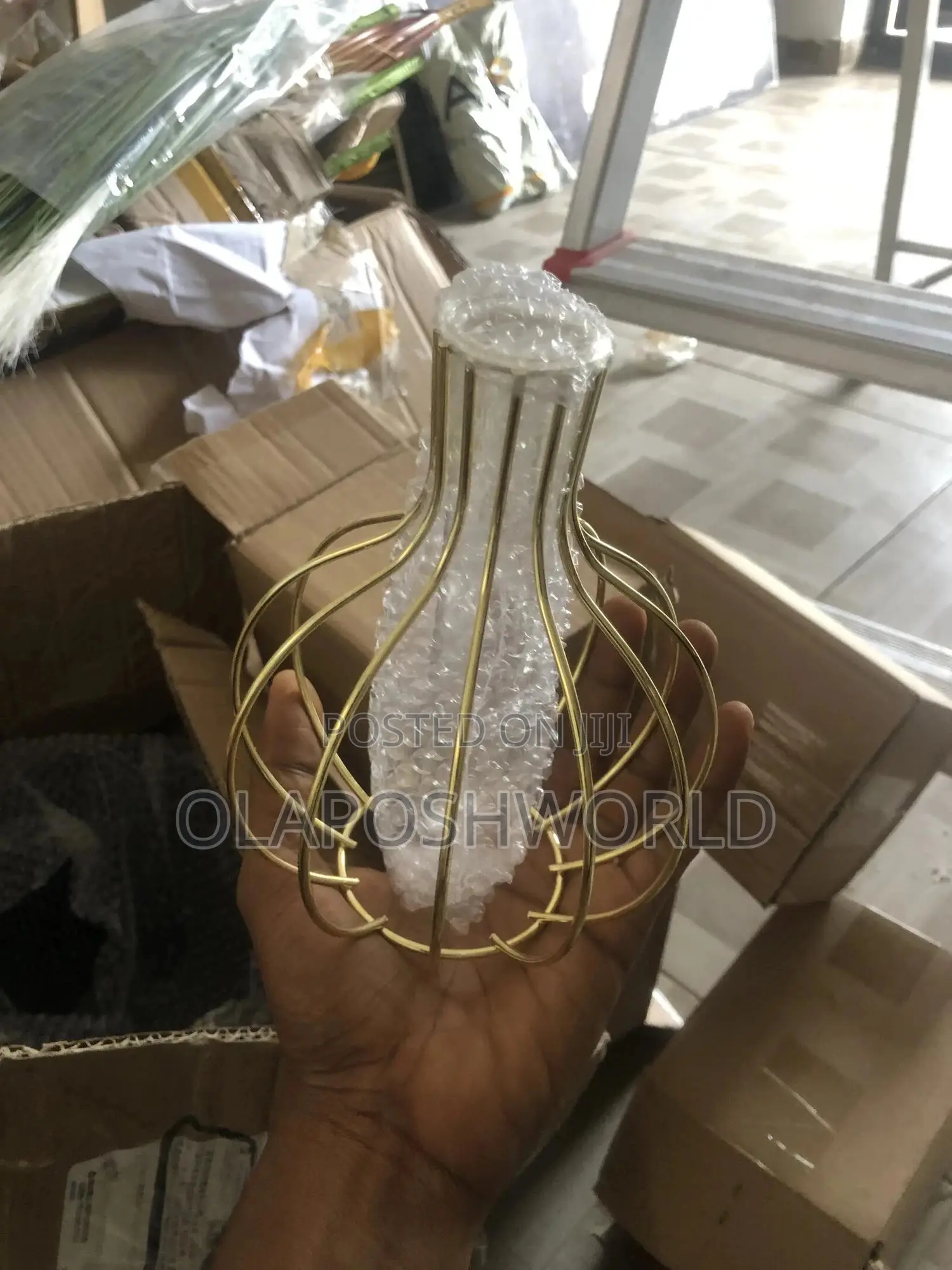 Gold Classy Flower Vase