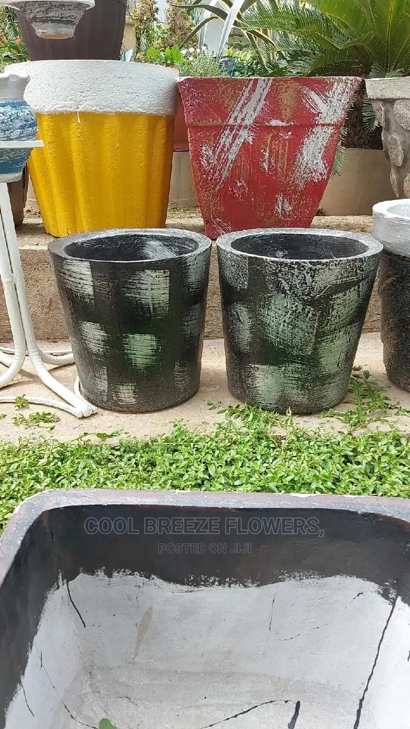 Design FLOWERS Pot Available at Affordable Prices