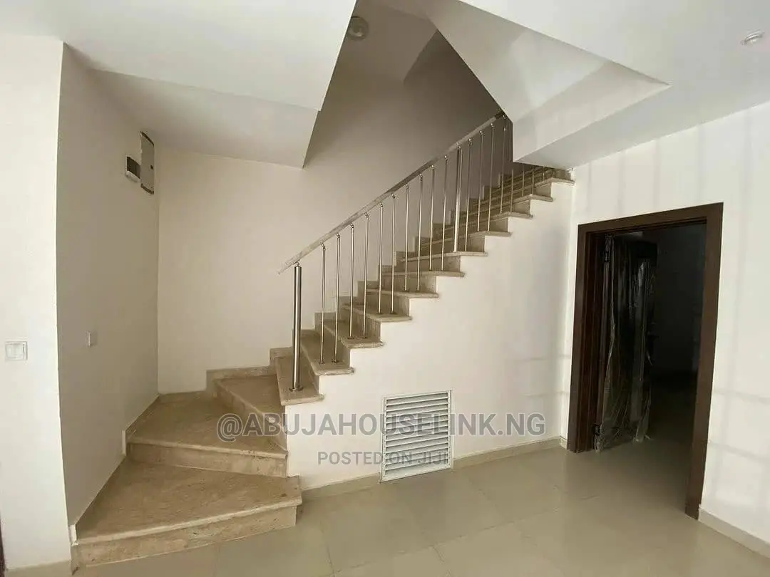 Furnished 4bdrm Duplex in Bilaad Construction for sale