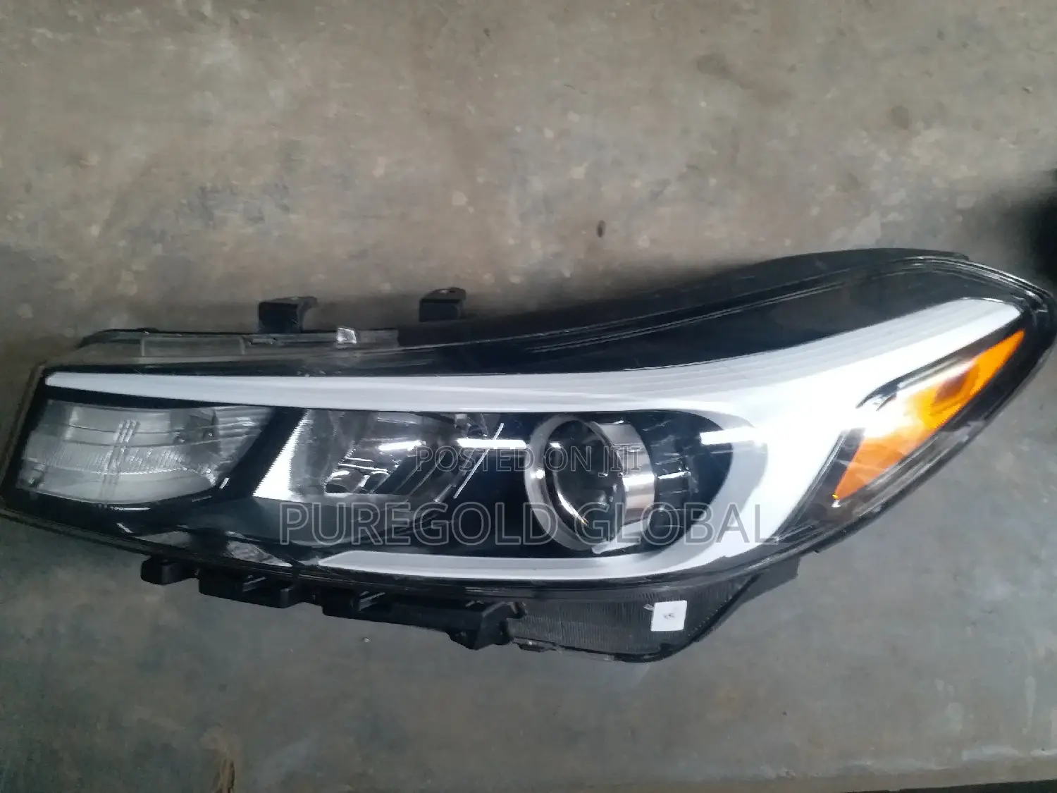 Kia Cerato 2018 Headlight