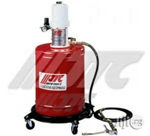 Air Grease Pump/Grease Bucket