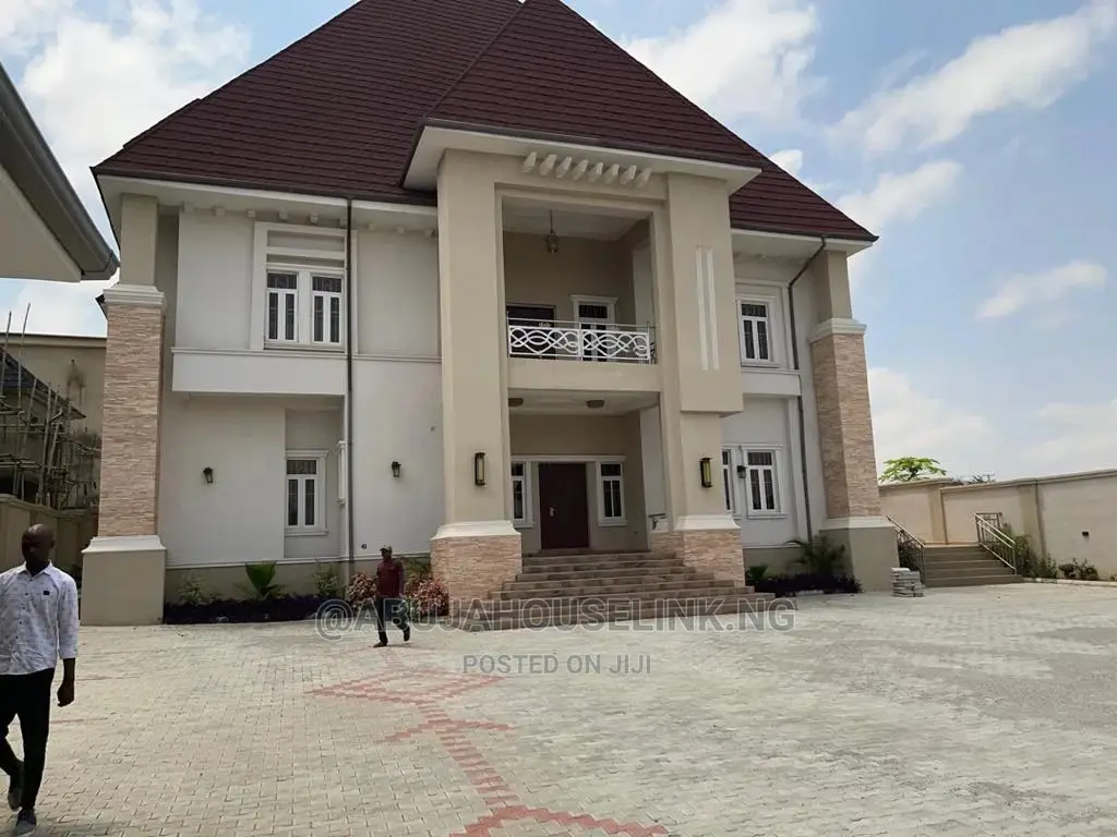 Furnished 9bdrm Duplex in 69 Road Gwarimpa, Gwarinpa for sale