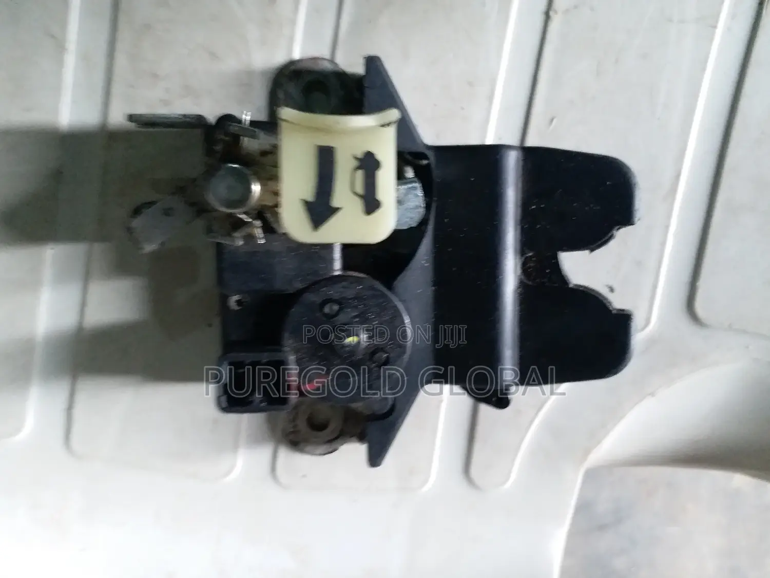 Boot Lock for Hyundai Accent 2014