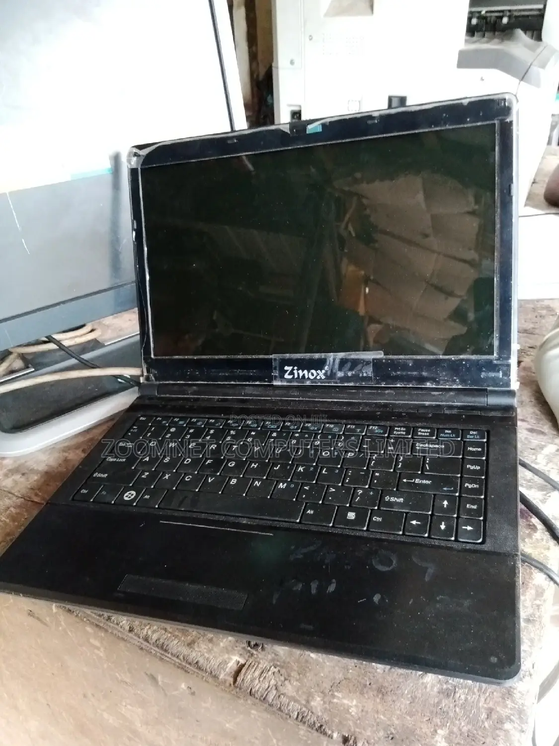 Laptop Zinox Ultra-Book Pro 2GB Intel HDD 250GB
