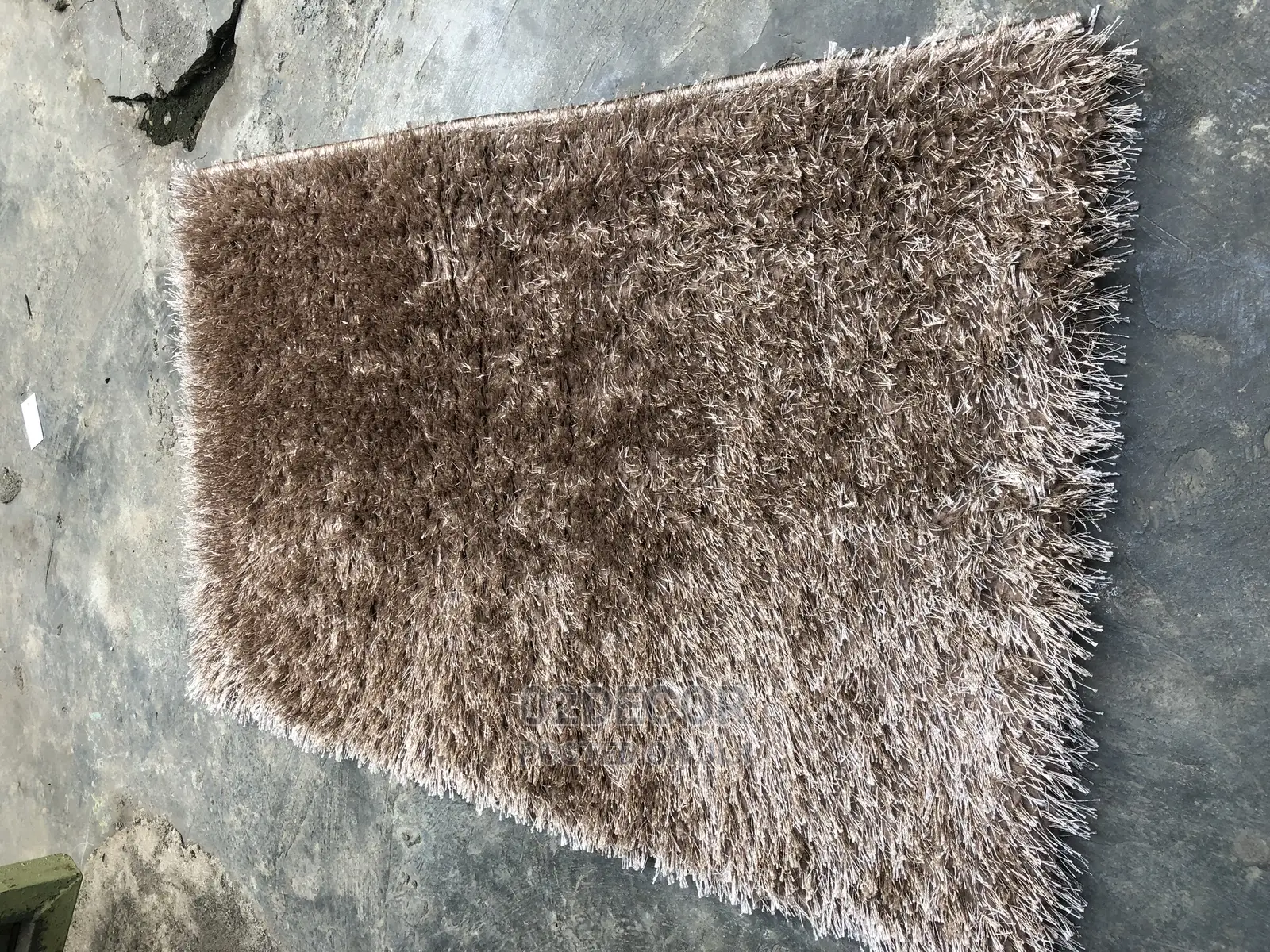 Cream Color Shaggy Center Rugs 4/6