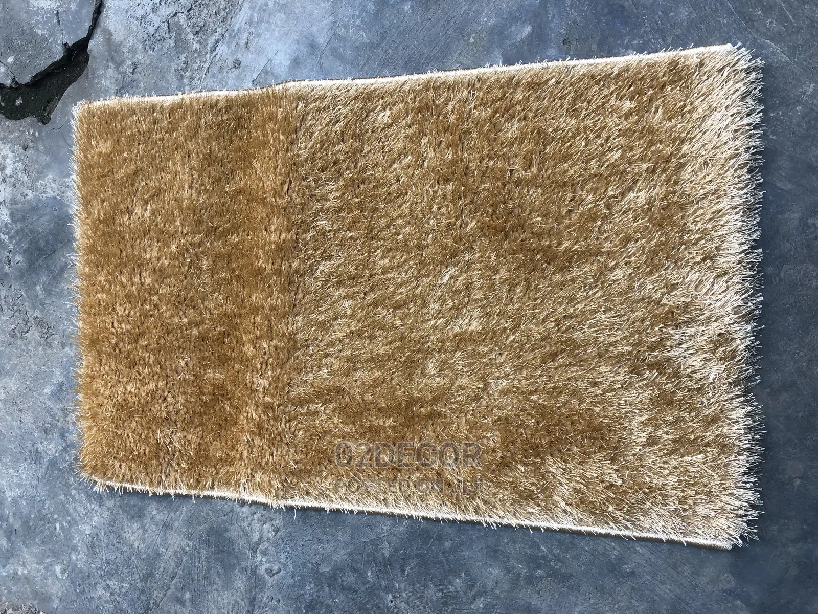Cream Color Shaggy Center Rugs 4/6