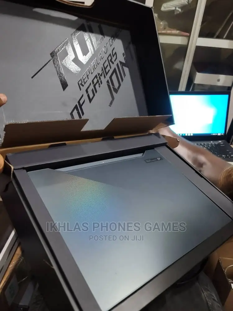 New Laptop Asus ROG Zephyrus M15 GU502LU 16GB Intel Core I7 512GB