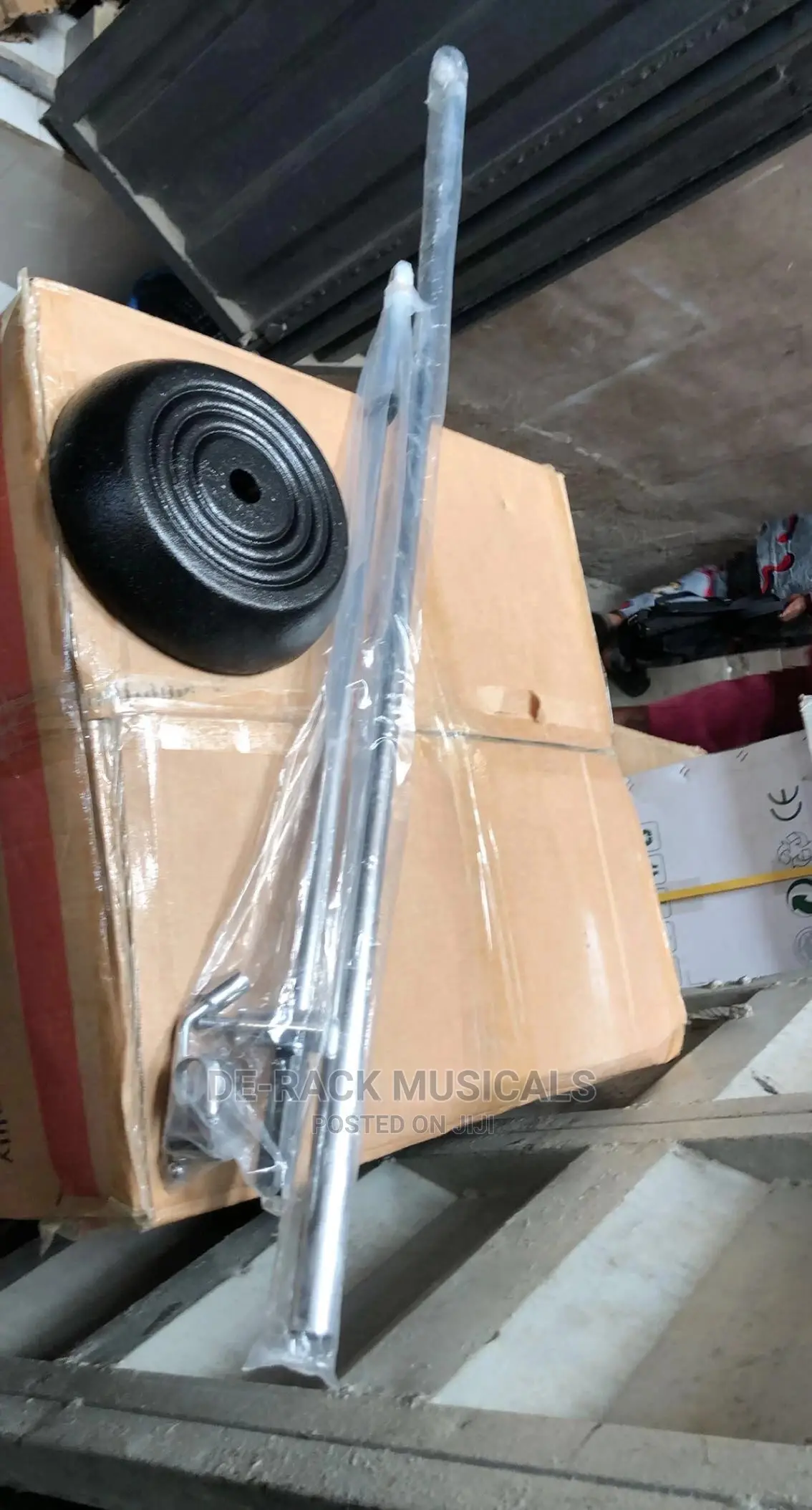 The Best Quality Round Base Microphone Stand