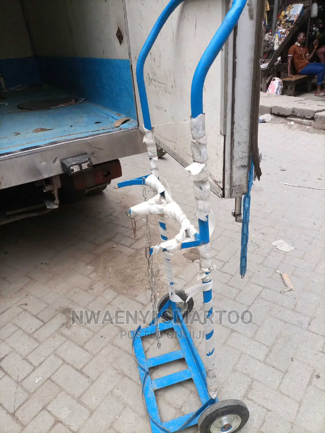 Cyclinda Truck