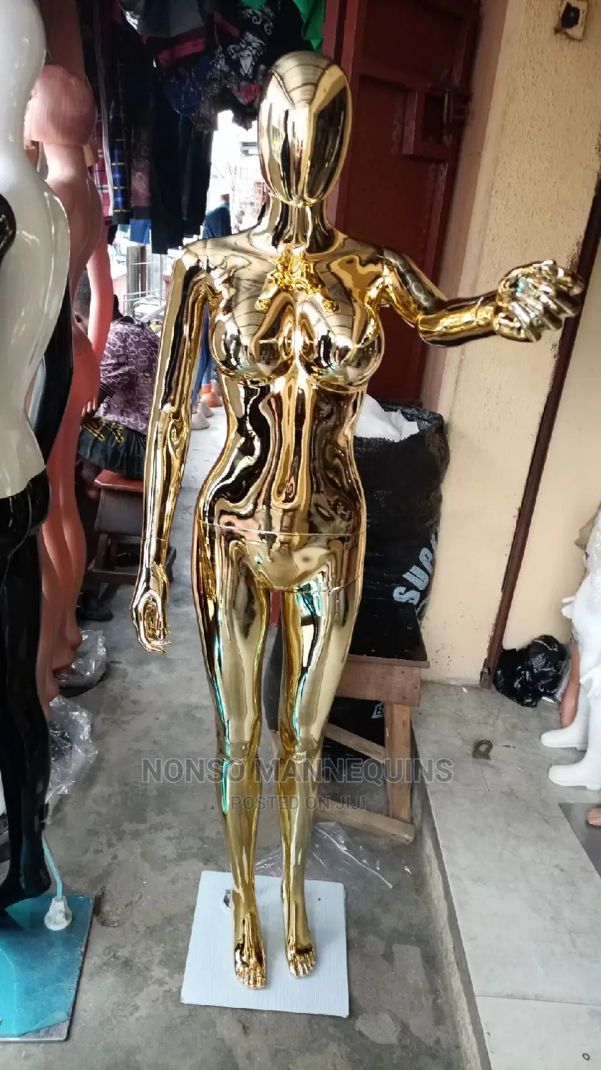 High Quality Honey Comb Size 8 Gold Chrome Female Mannequins