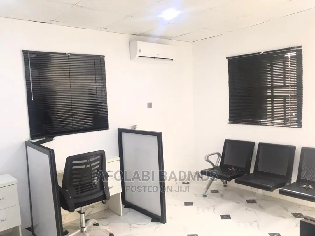 Fully Furnished Office and Serviced