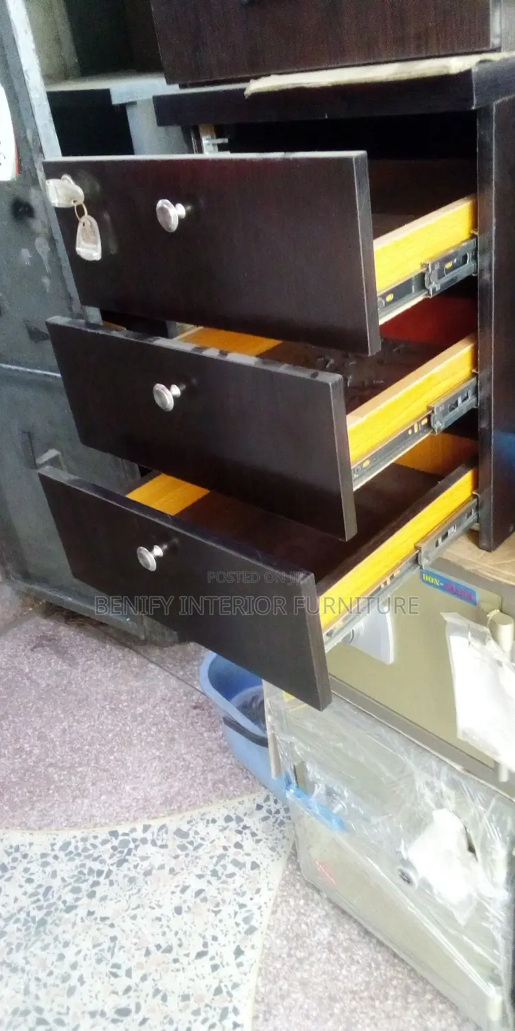 3 Drawers Wooden Mobile Drawer
