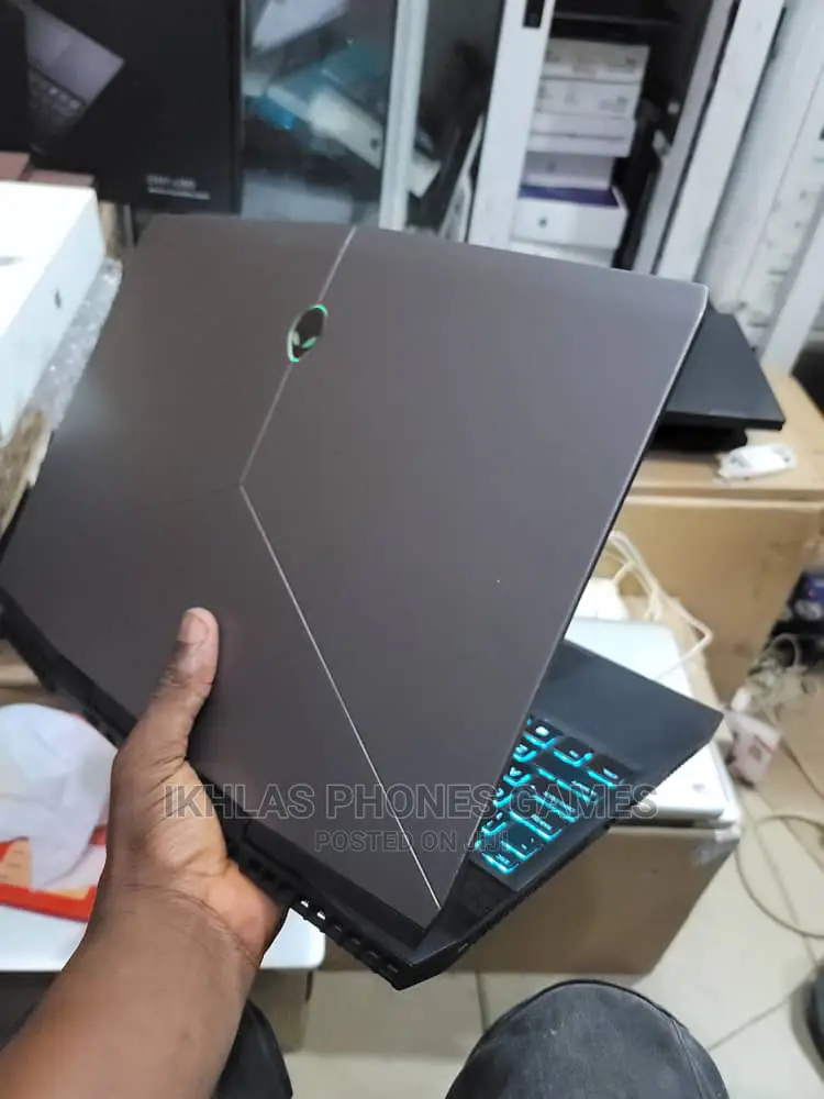 Laptop Alienware M17x R2 16GB Intel Core I7 128GB