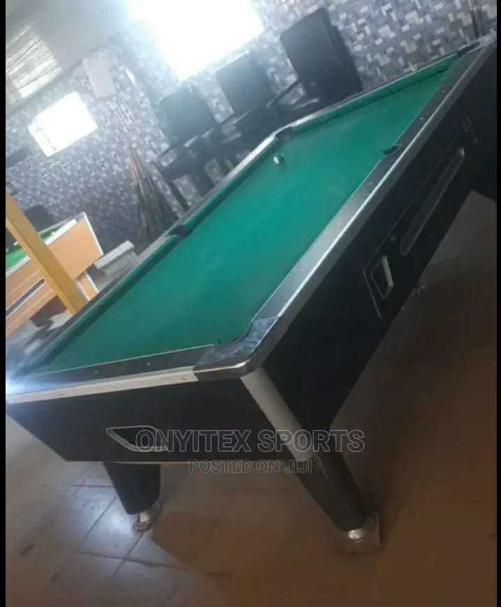 Marble Coin Snooker