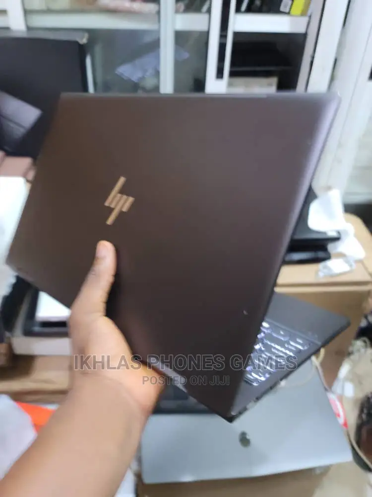 Laptop HP Envy 15 8GB AMD Ryzen 512GB