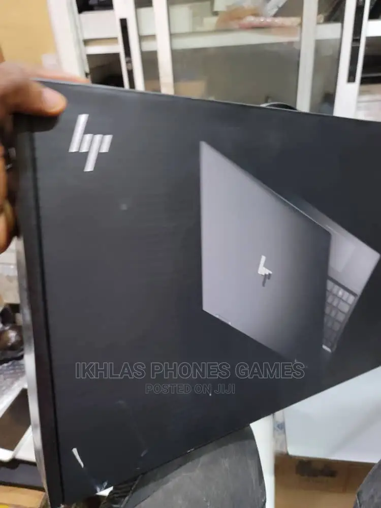 New Laptop HP Envy X360 8GB AMD Ryzen 256GB