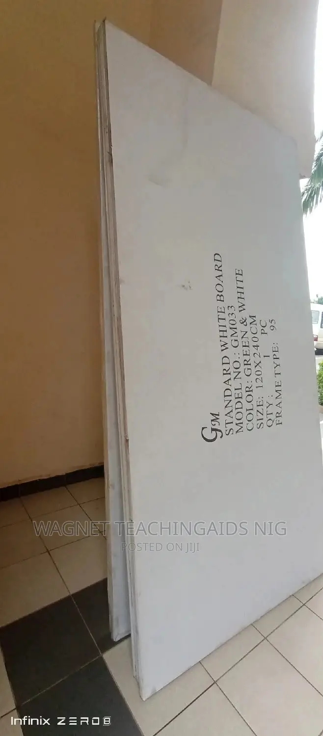 4x4feet Gm White Magnetic Teaching Board
