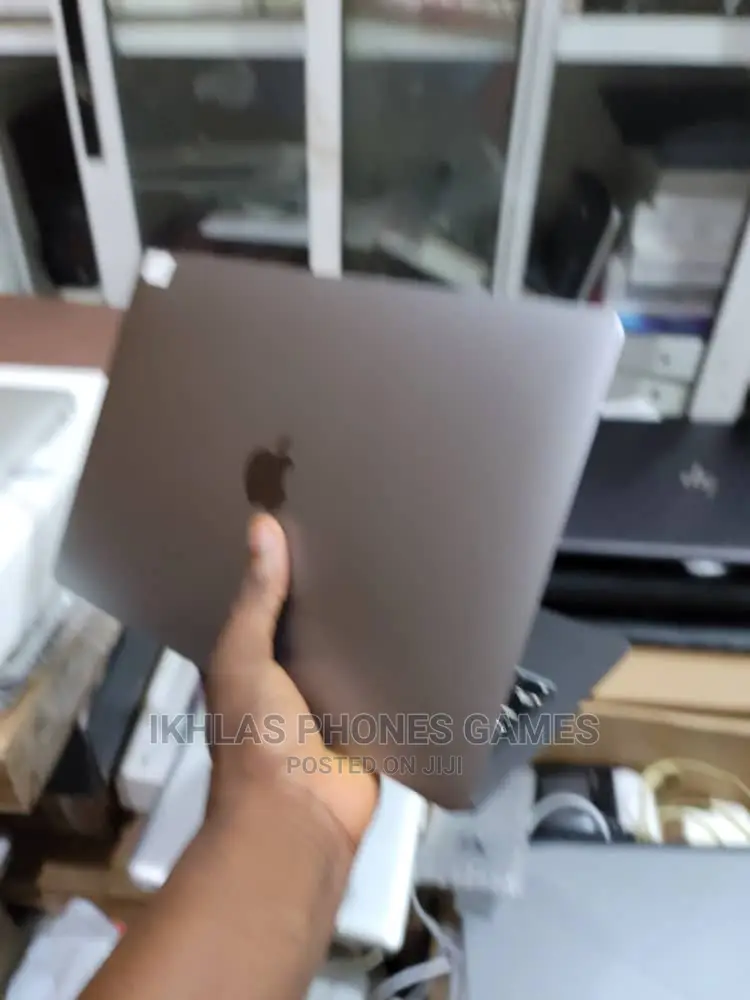 Laptop Apple MacBook Pro 16GB Intel Core I7 1T